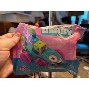 Square Cup DERBY Monster Car Kit Wendy's Kids' Meal Toy